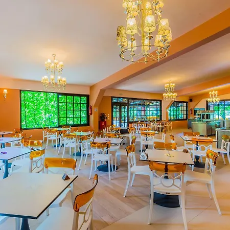 Philoxenia Resort