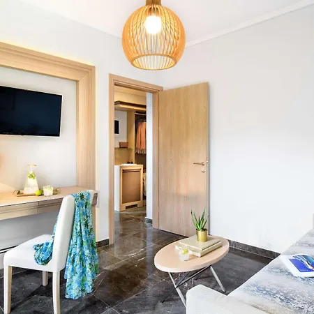 منتجع Philoxenia