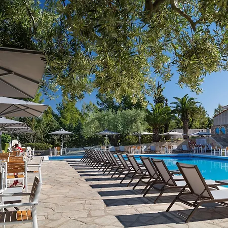 Здравен курорт Philoxenia 4*