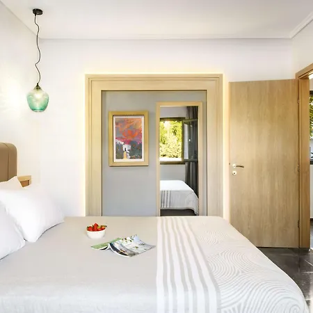 Philoxenia 사코우디아