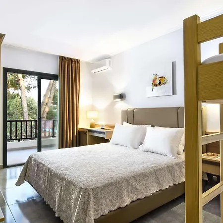 Philoxenia Resort 4*