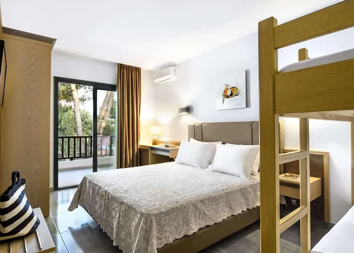 Philoxenia Resort 4*